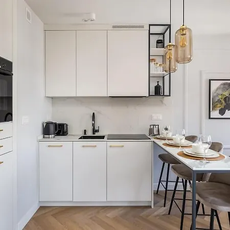 Ecru Luxurious Center Near Old Town Wwa10 Apartment *