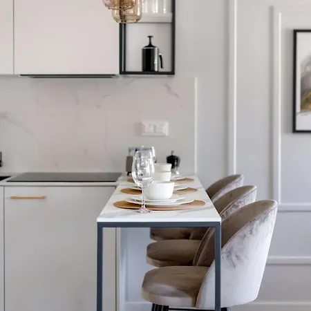 Apartment Ecru Luxurious Center Near Old Town Wwa10 Warsaw
