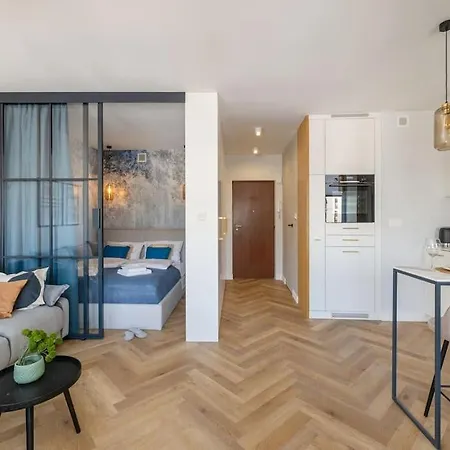 Ecru Luxurious Center Near Old Town Wwa10 Warsaw